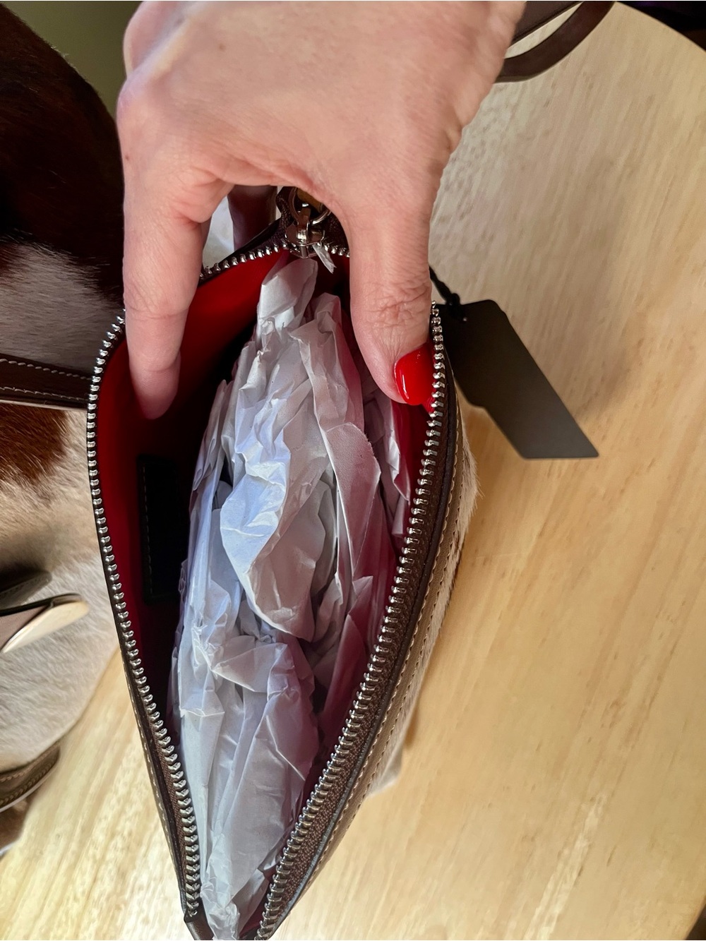 Cavalcanti Brown & White Cowhide Tote with Matching Pouch - Picture 8 of 9